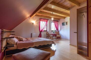 Фото номера Двухместный номер с 1 кроватью Отели типа «постель и завтрак» Villa Bezycer г. Gowidlino 4
